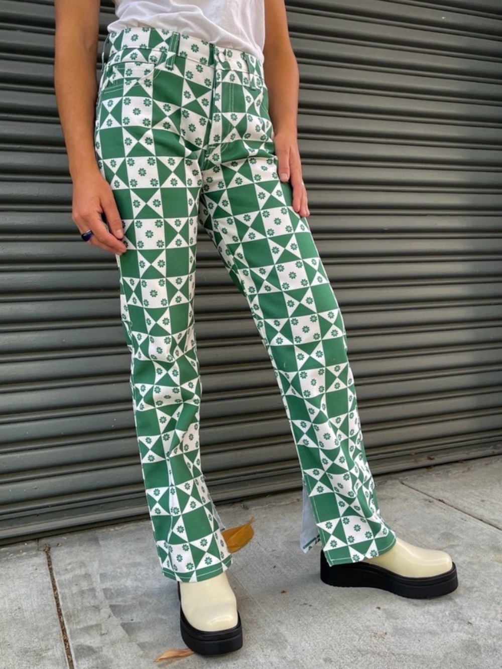 Lisa Says Gah Retro Ellis Wide Leg Pants - Green & White
